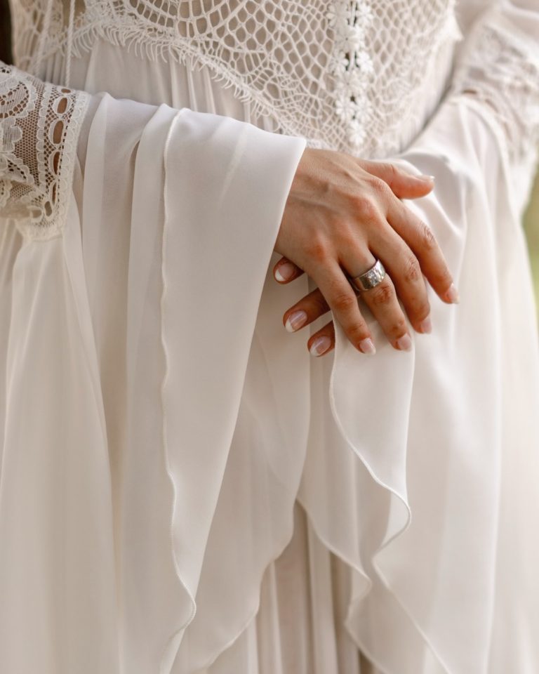 Instagram post from toorawed. This post is in position 8.